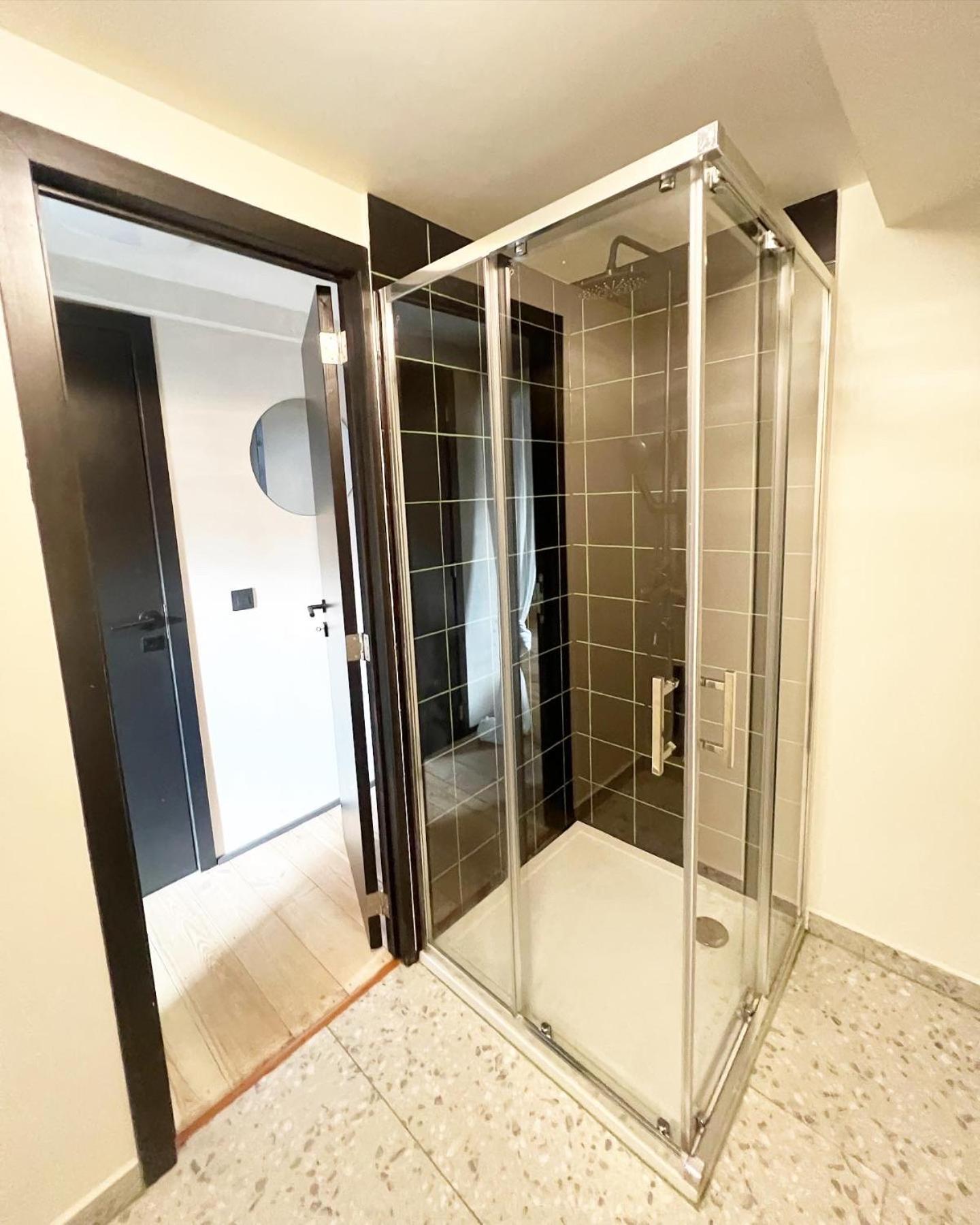 Loulou Home'S Antwerpia Zewnętrze zdjęcie
